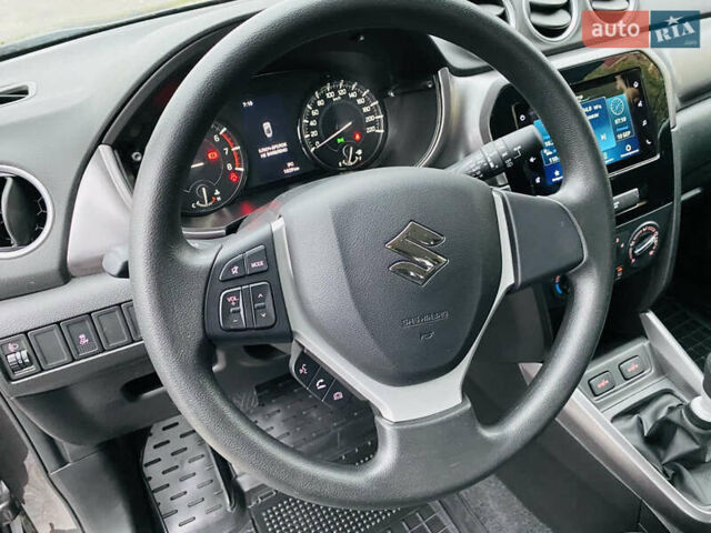 Сірий Сузукі Вітара, об'ємом двигуна 1.4 л та пробігом 1 тис. км за 19500 $, фото 27 на Automoto.ua