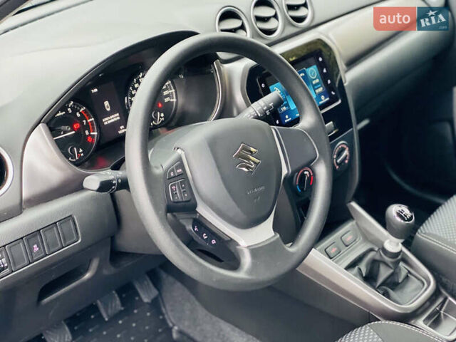 Сірий Сузукі Вітара, об'ємом двигуна 1.4 л та пробігом 1 тис. км за 19500 $, фото 21 на Automoto.ua