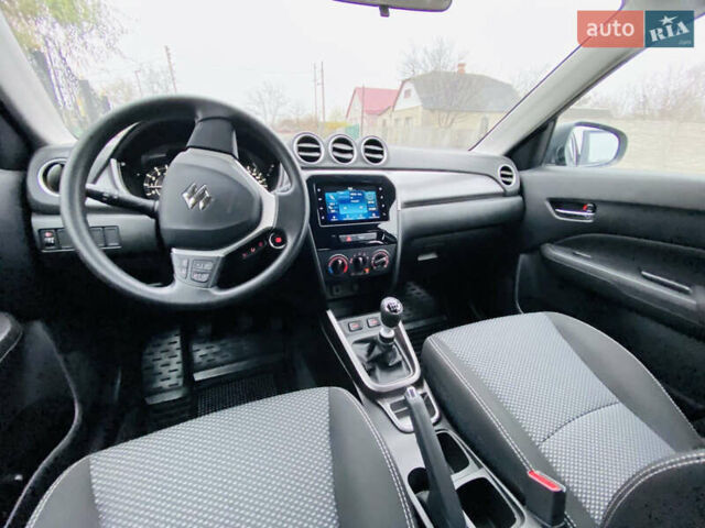 Сірий Сузукі Вітара, об'ємом двигуна 1.4 л та пробігом 1 тис. км за 19500 $, фото 34 на Automoto.ua