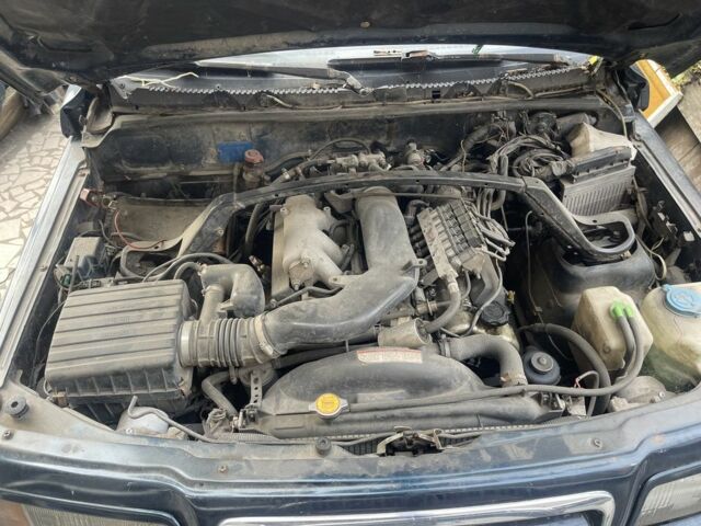 Синий Сузуки Витара, объемом двигателя 2 л и пробегом 350 тыс. км за 5000 $, фото 7 на Automoto.ua