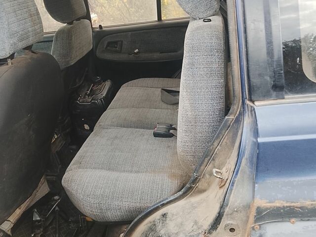 Сузуки Витара 1996 в Краматорске на Automoto.ua Синий Сузуки Витара, объемом двигателя 2 л и пробегом 2 тыс. км за 1100 $, фото 1 на Automoto.ua