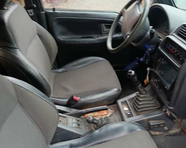 Синий Сузуки Витара, объемом двигателя 1.59 л и пробегом 390 тыс. км за 3200 $, фото 1 на Automoto.ua