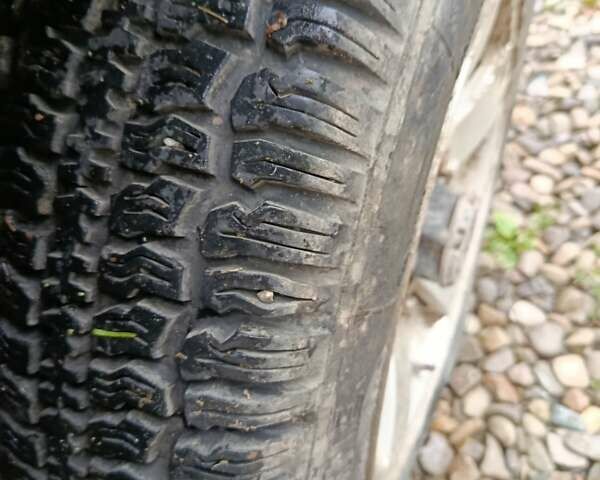 Синий Сузуки Витара, объемом двигателя 1.59 л и пробегом 390 тыс. км за 3200 $, фото 3 на Automoto.ua