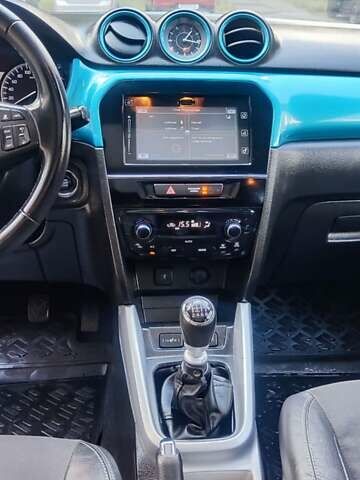 Синий Сузуки Витара, объемом двигателя 1.6 л и пробегом 200 тыс. км за 13300 $, фото 15 на Automoto.ua