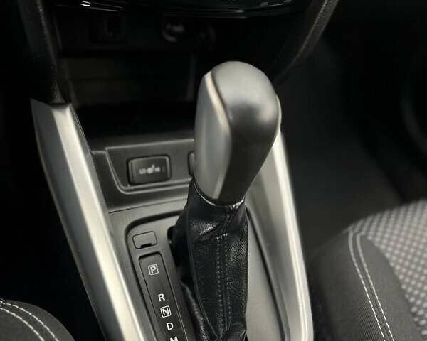 Сузуки Витара 2016 в Николаеве на Automoto.ua Синий Сузуки Витара, объемом двигателя 1.59 л и пробегом 186 тыс. км за 13899 $, фото 10 на Automoto.ua