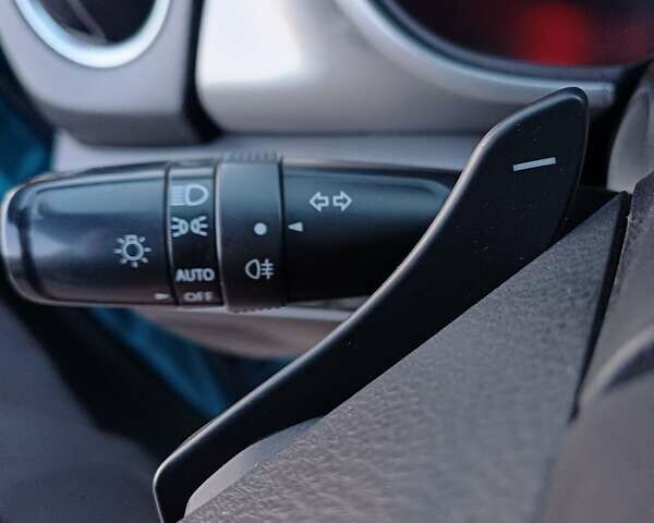 Синий Сузуки Витара, объемом двигателя 1.59 л и пробегом 80 тыс. км за 14800 $, фото 62 на Automoto.ua