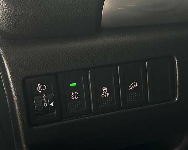 Сузуки Витара 2016 в Николаеве на Automoto.ua Синий Сузуки Витара, объемом двигателя 1.59 л и пробегом 186 тыс. км за 13899 $, фото 16 на Automoto.ua