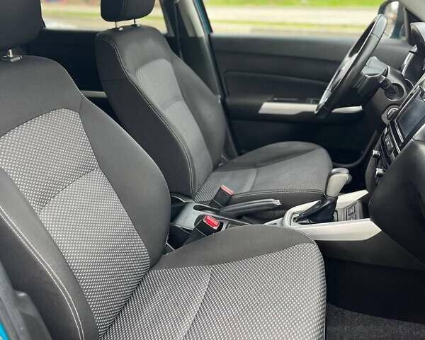 Сузуки Витара 2016 в Николаеве на Automoto.ua Синий Сузуки Витара, объемом двигателя 1.59 л и пробегом 186 тыс. км за 13899 $, фото 9 на Automoto.ua