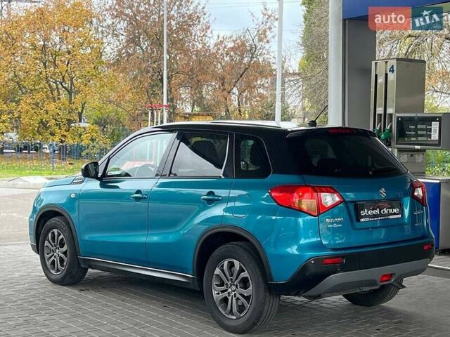 Сузуки Витара 2016 в Николаеве на Automoto.ua Синий Сузуки Витара, объемом двигателя 1.59 л и пробегом 186 тыс. км за 13899 $, фото 4 на Automoto.ua