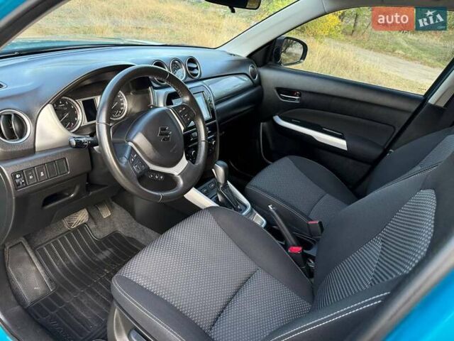 Синий Сузуки Витара, объемом двигателя 1.59 л и пробегом 105 тыс. км за 17500 $, фото 5 на Automoto.ua