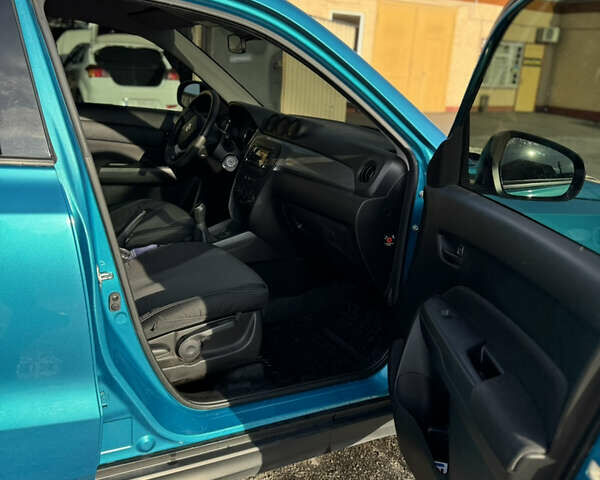 Синий Сузуки Витара, объемом двигателя 1.6 л и пробегом 53 тыс. км за 15000 $, фото 9 на Automoto.ua