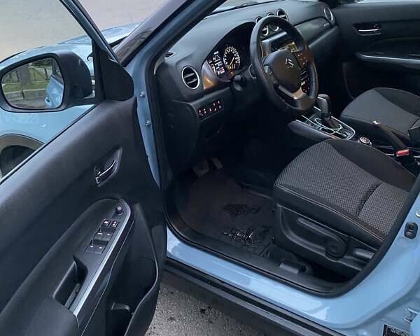 Синий Сузуки Витара, объемом двигателя 1.37 л и пробегом 161 тыс. км за 15400 $, фото 5 на Automoto.ua