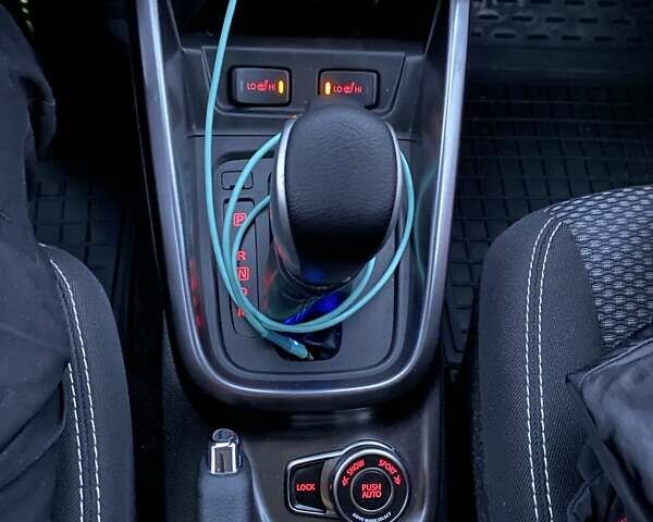 Синий Сузуки Витара, объемом двигателя 1.37 л и пробегом 161 тыс. км за 15400 $, фото 12 на Automoto.ua