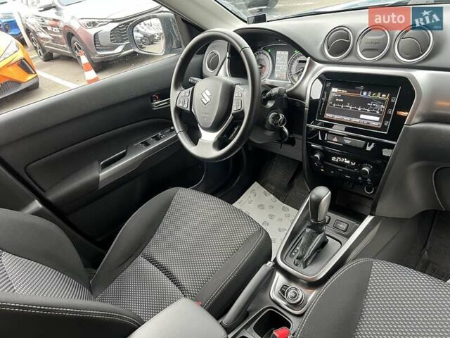 Синий Сузуки Витара, объемом двигателя 1.37 л и пробегом 160 тыс. км за 13800 $, фото 19 на Automoto.ua