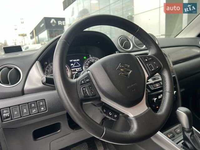 Синий Сузуки Витара, объемом двигателя 1.37 л и пробегом 160 тыс. км за 13800 $, фото 13 на Automoto.ua