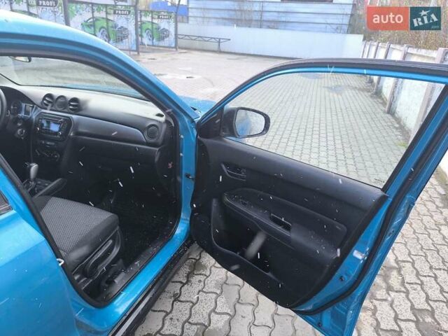 Синий Сузуки Витара, объемом двигателя 1.59 л и пробегом 126 тыс. км за 16000 $, фото 8 на Automoto.ua