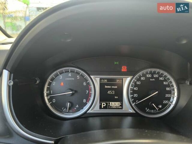 Синий Сузуки Витара, объемом двигателя 1.59 л и пробегом 126 тыс. км за 16000 $, фото 16 на Automoto.ua