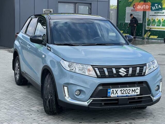 Синий Сузуки Витара, объемом двигателя 1.59 л и пробегом 21 тыс. км за 20700 $, фото 1 на Automoto.ua