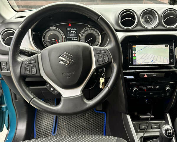 Синий Сузуки Витара, объемом двигателя 1.59 л и пробегом 63 тыс. км за 20500 $, фото 3 на Automoto.ua