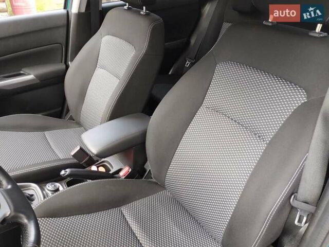 Синий Сузуки Витара, объемом двигателя 1.59 л и пробегом 53 тыс. км за 21200 $, фото 4 на Automoto.ua