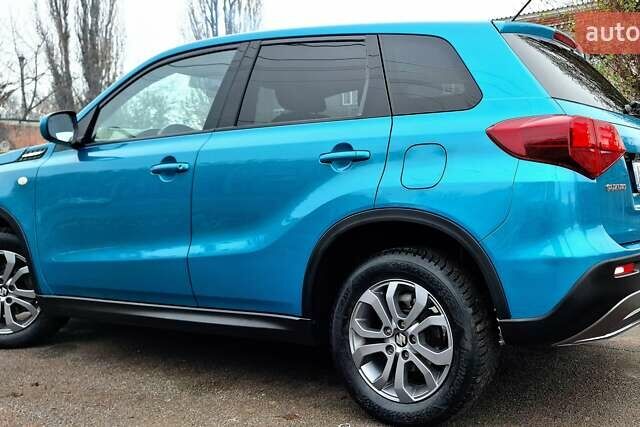 Синий Сузуки Витара, объемом двигателя 1.59 л и пробегом 31 тыс. км за 19200 $, фото 6 на Automoto.ua