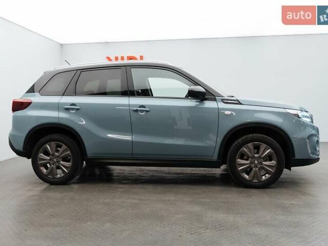 Синий Сузуки Витара, объемом двигателя 1.37 л и пробегом 6 тыс. км за 22550 $, фото 4 на Automoto.ua