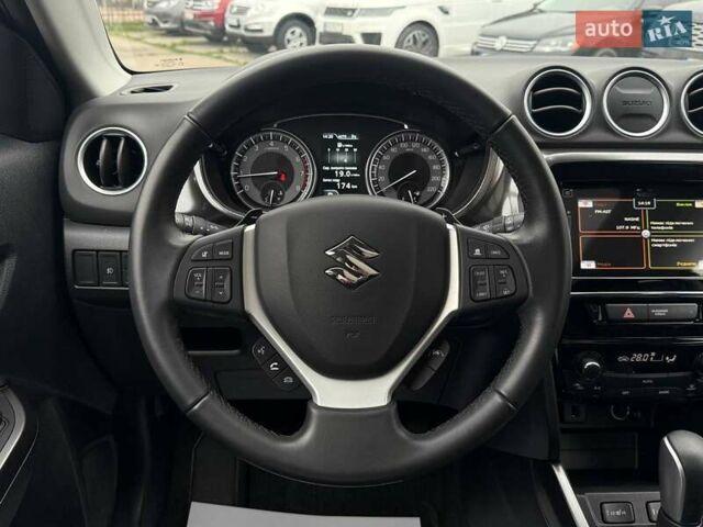 Синий Сузуки Витара, объемом двигателя 1.37 л и пробегом 8 тыс. км за 21500 $, фото 9 на Automoto.ua