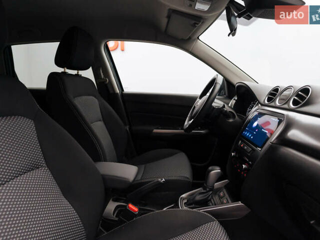 Синий Сузуки Витара, объемом двигателя 1.37 л и пробегом 6 тыс. км за 22550 $, фото 8 на Automoto.ua