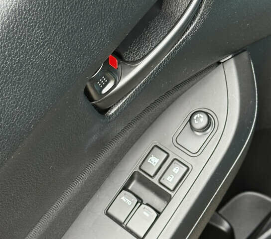 Синий Сузуки Витара, объемом двигателя 1.59 л и пробегом 19 тыс. км за 20900 $, фото 33 на Automoto.ua