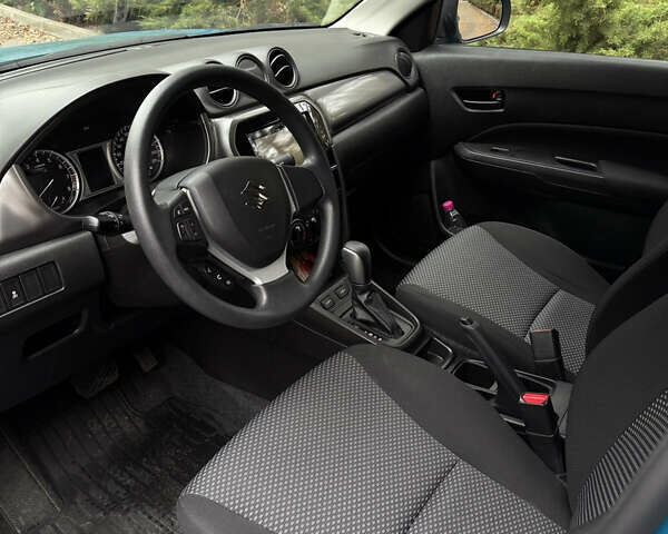 Синий Сузуки Витара, объемом двигателя 1.59 л и пробегом 19 тыс. км за 19000 $, фото 4 на Automoto.ua