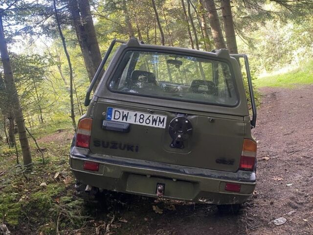 Зеленый Сузуки Витара, объемом двигателя 1.6 л и пробегом 200 тыс. км за 2100 $, фото 3 на Automoto.ua