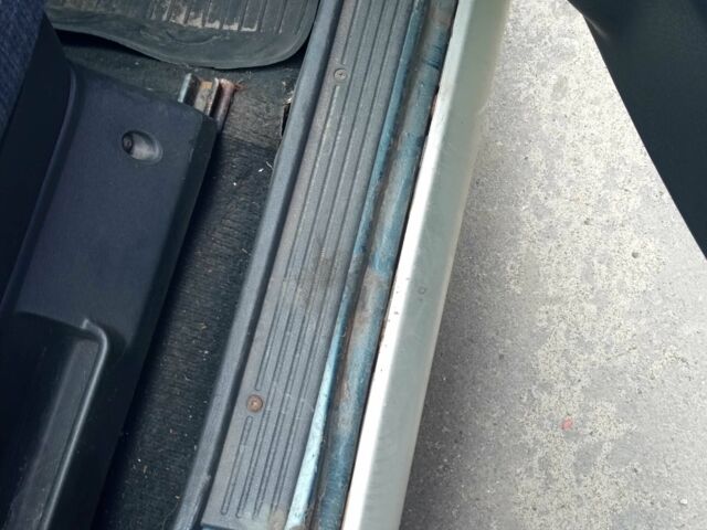 Зеленый Сузуки Витара, объемом двигателя 2 л и пробегом 200 тыс. км за 3542 $, фото 10 на Automoto.ua