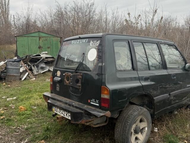 Зеленый Сузуки Витара, объемом двигателя 0 л и пробегом 150 тыс. км за 1000 $, фото 1 на Automoto.ua