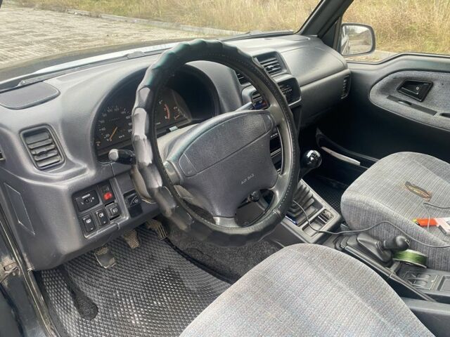 Зеленый Сузуки Витара, объемом двигателя 2 л и пробегом 370 тыс. км за 3500 $, фото 3 на Automoto.ua