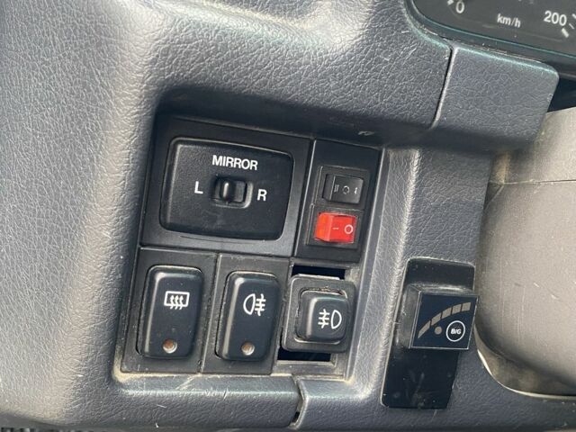 Зеленый Сузуки Витара, объемом двигателя 2 л и пробегом 370 тыс. км за 3500 $, фото 5 на Automoto.ua