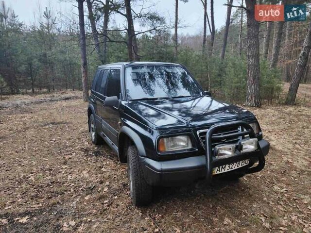 Зеленый Сузуки Витара, объемом двигателя 2 л и пробегом 100 тыс. км за 4500 $, фото 3 на Automoto.ua