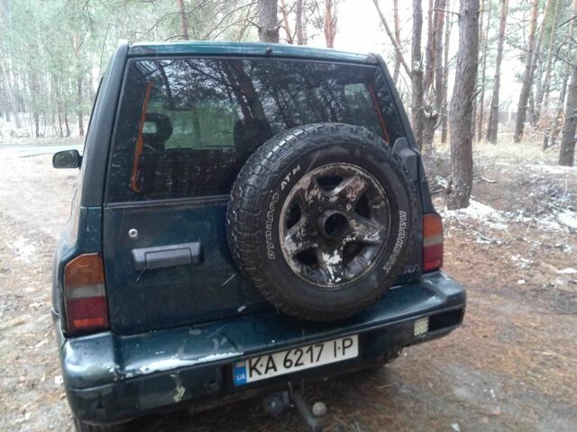 Зеленый Сузуки Витара, объемом двигателя 2 л и пробегом 480 тыс. км за 3800 $, фото 6 на Automoto.ua