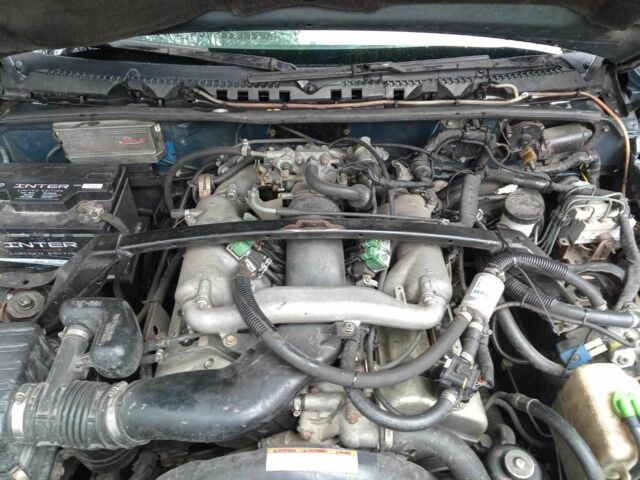 Зеленый Сузуки Витара, объемом двигателя 2 л и пробегом 480 тыс. км за 3800 $, фото 9 на Automoto.ua