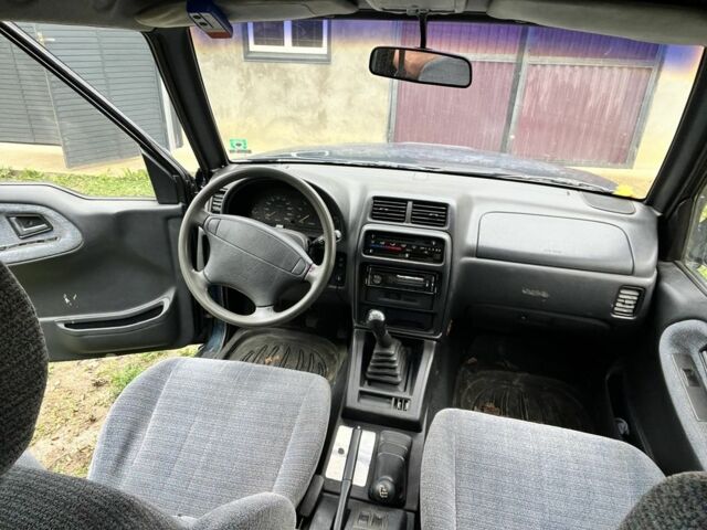 Зеленый Сузуки Витара, объемом двигателя 2 л и пробегом 177 тыс. км за 10000 $, фото 4 на Automoto.ua