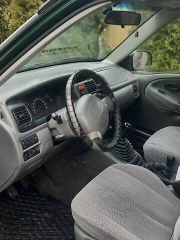 Зелений Сузукі Вітара, об'ємом двигуна 2 л та пробігом 220 тис. км за 5800 $, фото 1 на Automoto.ua