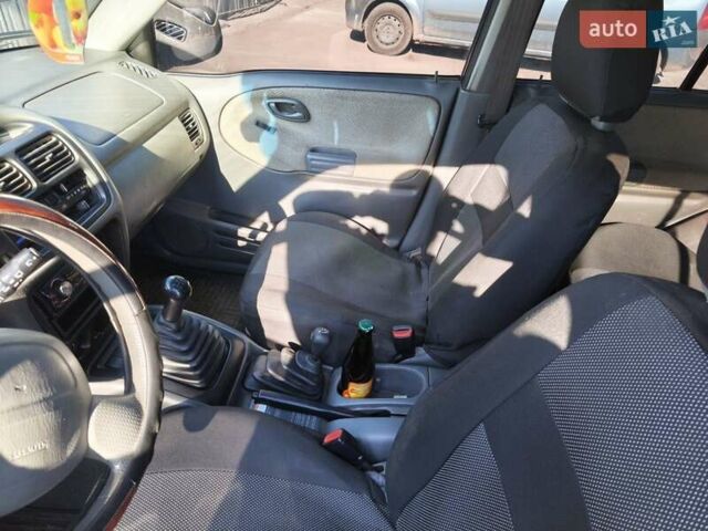 Зеленый Сузуки Витара, объемом двигателя 2 л и пробегом 350 тыс. км за 3950 $, фото 4 на Automoto.ua