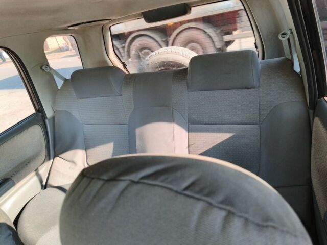 Зелений Сузукі Вітара, об'ємом двигуна 2 л та пробігом 350 тис. км за 3950 $, фото 2 на Automoto.ua