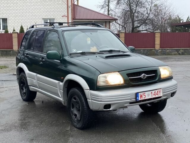 Зеленый Сузуки Витара, объемом двигателя 2 л и пробегом 300 тыс. км за 2950 $, фото 1 на Automoto.ua