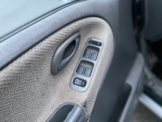 Зеленый Сузуки Витара, объемом двигателя 2 л и пробегом 300 тыс. км за 2950 $, фото 12 на Automoto.ua