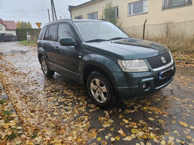 Зеленый Сузуки Витара, объемом двигателя 1.9 л и пробегом 252 тыс. км за 3750 $, фото 1 на Automoto.ua