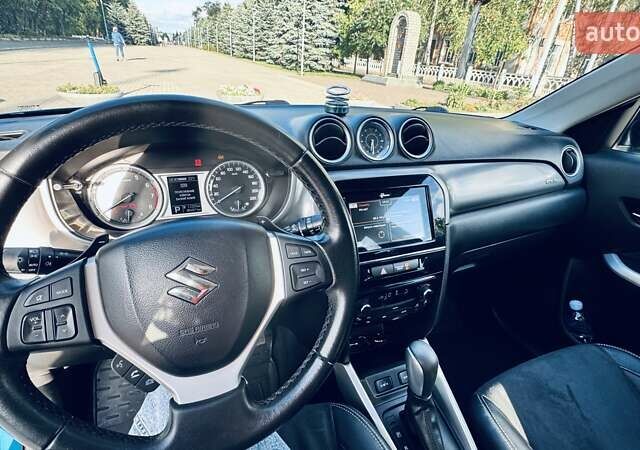 Зеленый Сузуки Витара, объемом двигателя 1.59 л и пробегом 85 тыс. км за 16000 $, фото 5 на Automoto.ua