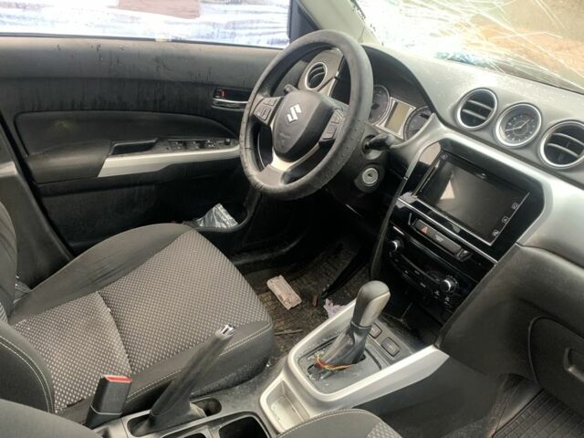 Оранжевый Сузуки Витара, объемом двигателя 1.6 л и пробегом 106 тыс. км за 4300 $, фото 10 на Automoto.ua