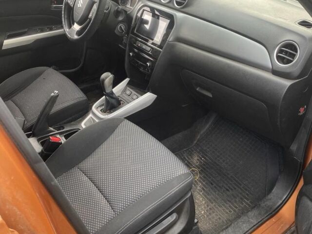 Оранжевый Сузуки Витара, объемом двигателя 1.6 л и пробегом 106 тыс. км за 4300 $, фото 19 на Automoto.ua