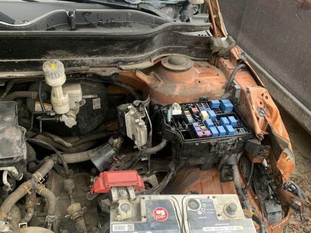 Оранжевый Сузуки Витара, объемом двигателя 1.6 л и пробегом 106 тыс. км за 4300 $, фото 7 на Automoto.ua