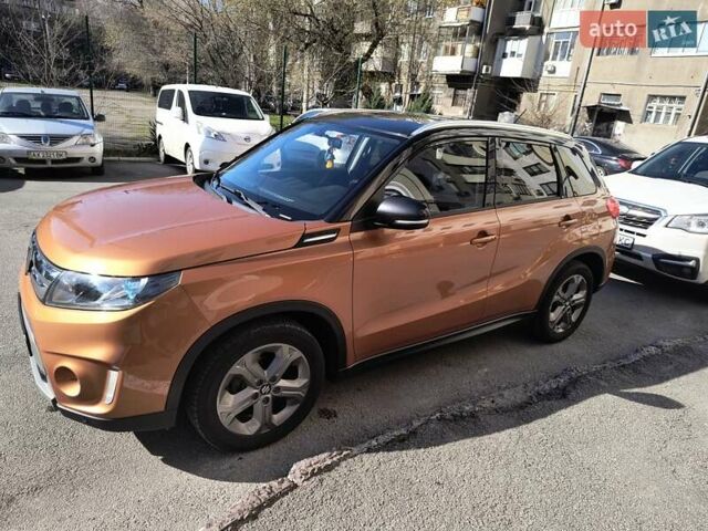 Оранжевый Сузуки Витара, объемом двигателя 1.59 л и пробегом 173 тыс. км за 14700 $, фото 2 на Automoto.ua